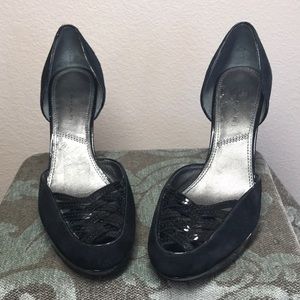 Tahari Shoes. Size 7 1/2 M